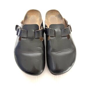 Birkenstock Boston Leather Clogs